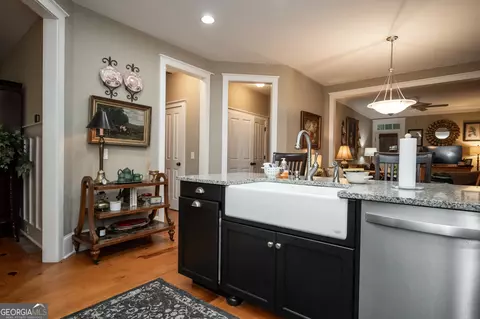 Entry Way - 11 Chestnut Oak Run, Athens, GA 30607 photo 1 of 3