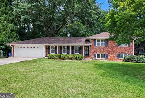 3135 Wanda Woods Dr, Atlanta, GA 30340