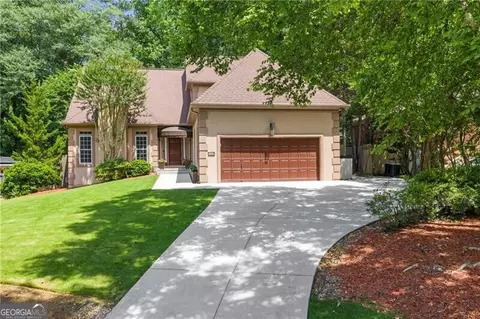 451 Landover Dr, Decatur, GA 30030