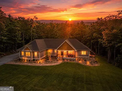 685 Rockwood Trl, Blairsville, GA 30512
