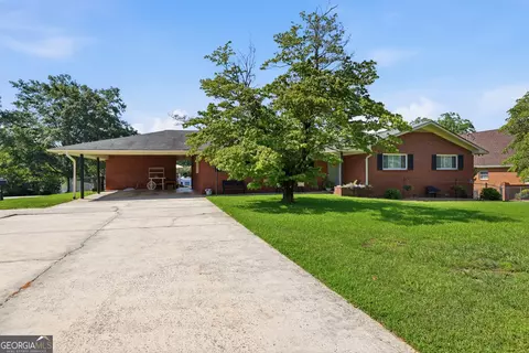 Exterior - 289 Skyline Dr, Toccoa, GA 30577 photo 5 of 16