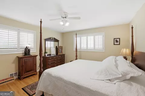 Bedroom - 289 Skyline Dr, Toccoa, GA 30577 photo 4 of 8