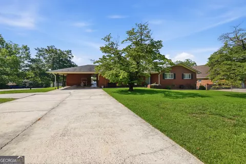 Exterior - 289 Skyline Dr, Toccoa, GA 30577 photo 6 of 16
