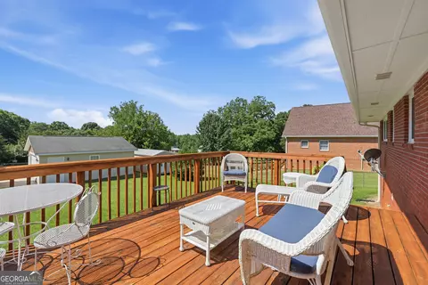 Exterior - 289 Skyline Dr, Toccoa, GA 30577 photo 14 of 16