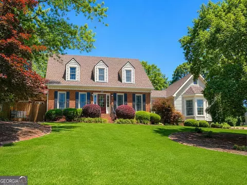 423 N Lakeshore, Carrollton, GA 30117