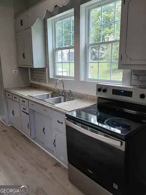 709 Spring St, Valley, AL 36854 photo 5