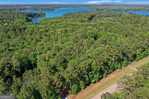 13 Harbor Dr, Eatonton, GA 31024