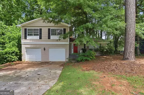 2296 Aurie Dr, Decatur, GA 30034