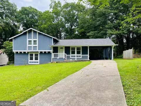 9006 Gatewood Dr, Jonesboro, GA 30238