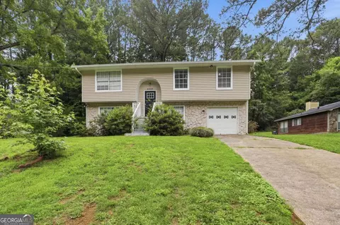 4305 Old Lake Dr, Decatur, GA 30034