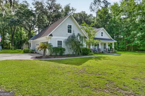 4777 Belfast River Rd, Richmond Hill, GA 31324