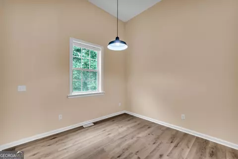Entry Way - 599 Chambers Rd, Commerce, GA 30530 photo 8 of 11
