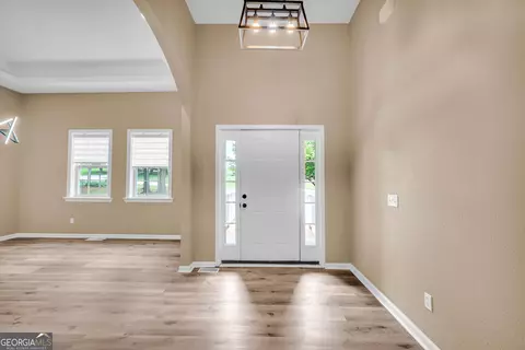 Entry Way - 599 Chambers Rd, Commerce, GA 30530 photo 3 of 11