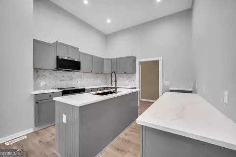 Kitchen - 599 Chambers Rd, Commerce, GA 30530 photo 2 of 4