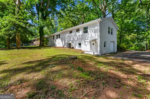 471 Mount Vista Rd, Stone Mountain, GA 30087