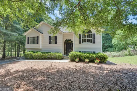 132 Mckenzie Ct, Stockbridge, GA 30281