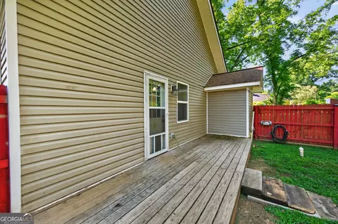 Exterior - 98 S 5th St, Colbert, GA 30628 photo 6 of 10