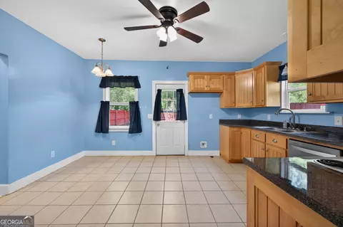 Entry Way - 98 S 5th St, Colbert, GA 30628 photo 1 of 3