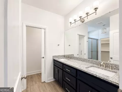 Bath - 110 Cherokee Rose Cir, Dublin, GA 31021 photo 1 of 2