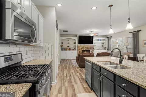 Kitchen - 680 Lorimore Pass, Canton, GA 30115 photo 2 of 3