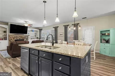 Kitchen - 680 Lorimore Pass, Canton, GA 30115 photo 3 of 3