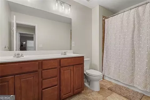 Bath - 680 Lorimore Pass, Canton, GA 30115 photo 3 of 3