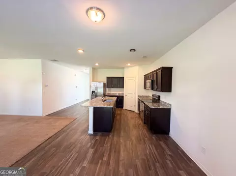 Kitchen - 183 Alexander Ln, Bethlehem, GA 30620 photo 2 of 2