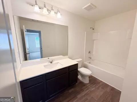 Bath - 183 Alexander Ln, Bethlehem, GA 30620 photo 3 of 4