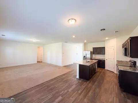 Living - 183 Alexander Ln, Bethlehem, GA 30620 photo 2 of 3