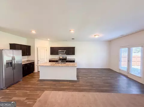 Kitchen - 183 Alexander Ln, Bethlehem, GA 30620 photo 1 of 2