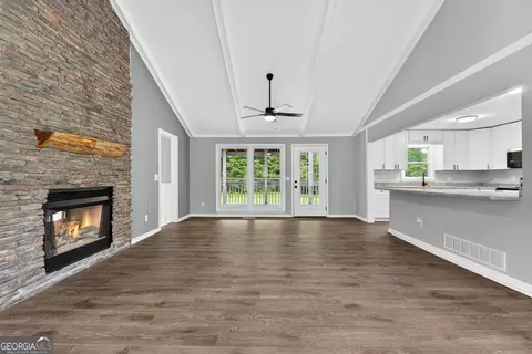 Living - 76 Willis Rd, Molena, GA 30258 photo 1 of 6