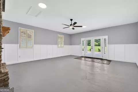 Living - 76 Willis Rd, Molena, GA 30258 photo 6 of 6