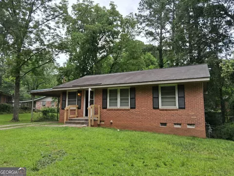 633 Currie Dr, Forest Park, GA 30297