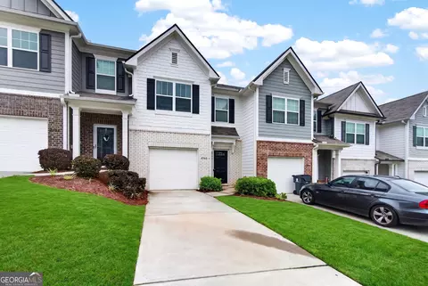 5705 Union Pointe Dr, Union City, GA 30291