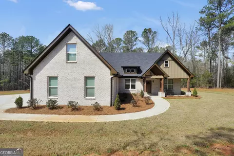 76 Brookhollow Dr, Monticello, GA 31064