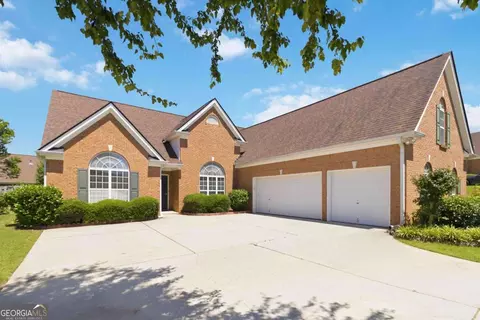 512 Stoneland Pl, Lawrenceville, GA 30046