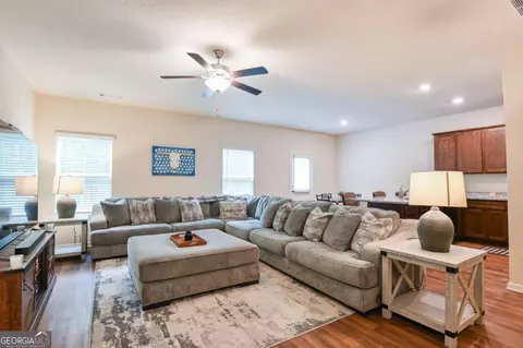 372 Morning Dr, Athens, GA 30606