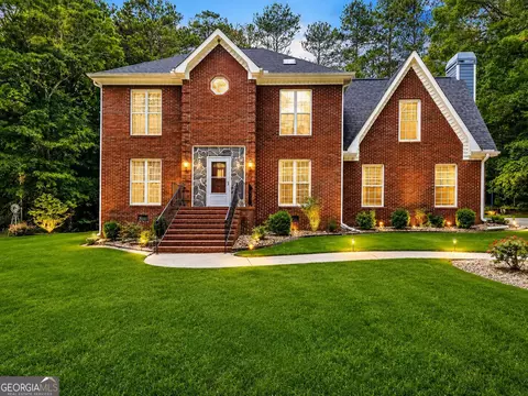 1950 Honeybee Creek Dr, Griffin, GA 30224
