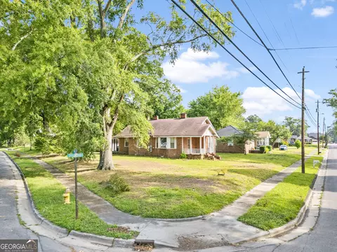 4 Dogwood St NE, Rome, GA 30161