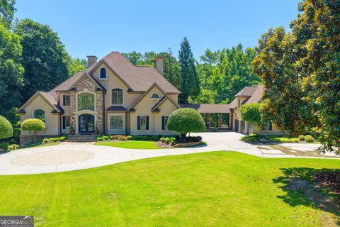1389 Hillside Dr, Grayson, GA 30017