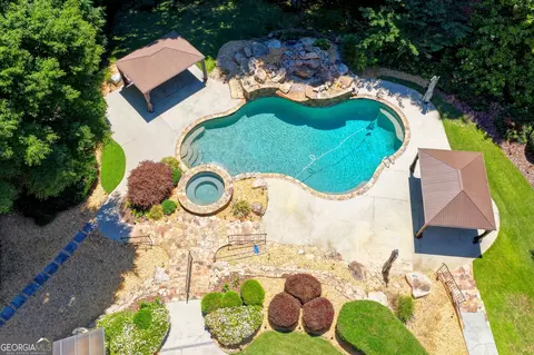 1389 Hillside Dr, Grayson, GA 30017 photo 4