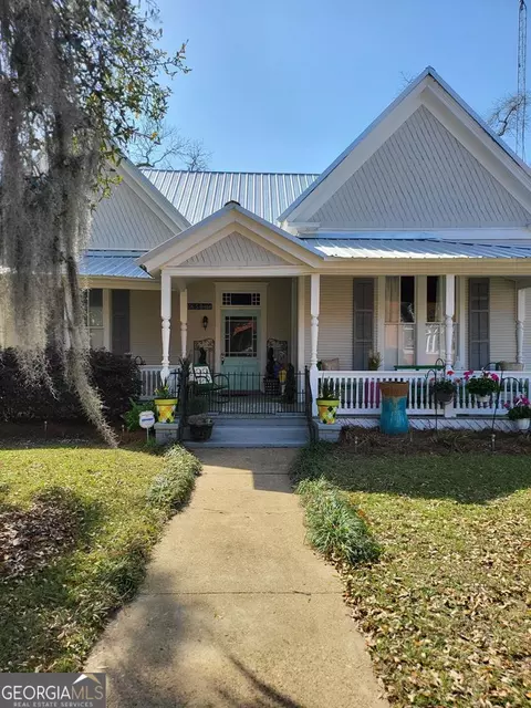 306 Broad St, Bainbridge, GA 39819