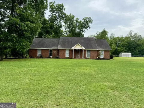 104 Winchester Dr, Leesburg, GA 31763