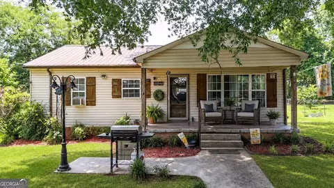 103 Defoor Loop, Calhoun, GA 30701
