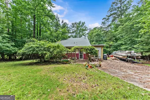 215 Goldfinch Dr, Monticello, GA 31064