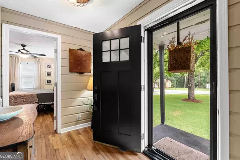 Entry Way - 155 Mallory Dr, Lagrange, GA 30241 photo 1 of 4