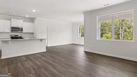 Living - 8175 Coldstream Dr, Fairburn, GA 30213 photo 4 of 5