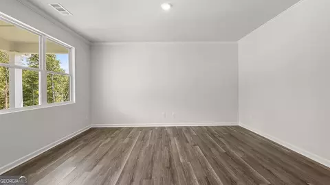 Living - 8175 Coldstream Dr, Fairburn, GA 30213 photo 2 of 5