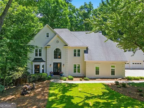 515 Kensington Farms Dr, Alpharetta, GA 30004
