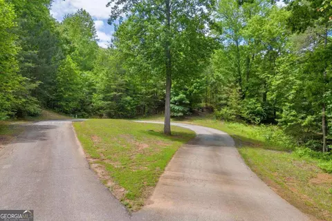 5 Edgewater Trl, Toccoa, GA 30577 photo 2